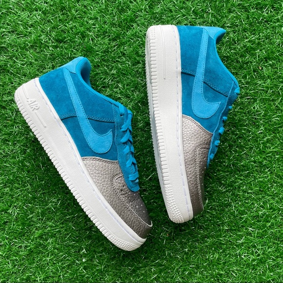 Nike Air Force 1 Qs - Picture 3 of 7